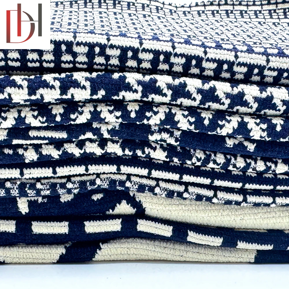 100% Polyester Chenille Jacquard Fabric 955